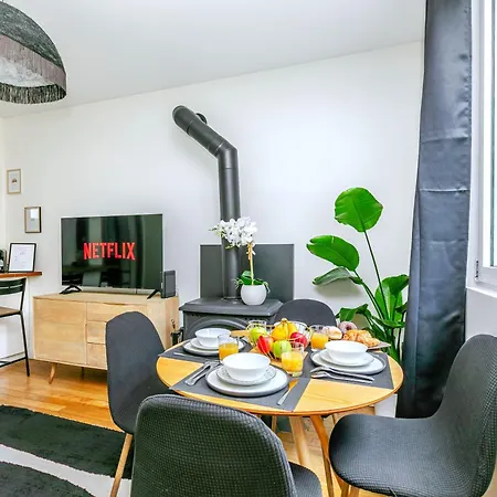 Le Lafayette - Loft Renove - Chateau 10 Minutes Apartment *